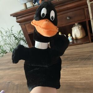 VTG 1991 Warner Bros. Looney Tunes Daffy Duck Plush Hand Puppet